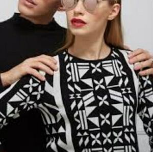 H&M Sweater Pullover Aztec Snowflake size M